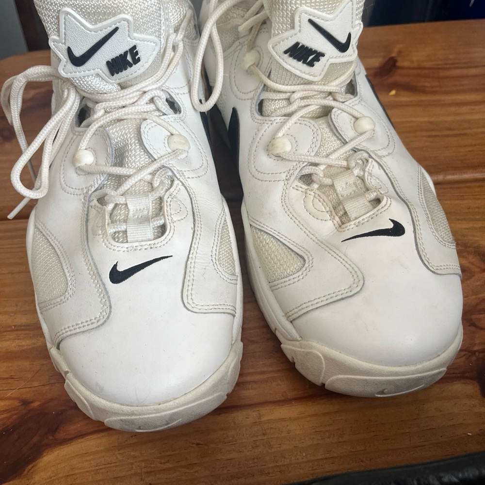 Size 13- Nike Air Barrage Low Summit White USED / NO BOX